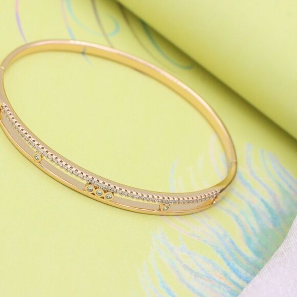 Elegant Rose Gold Plated Bangle with Crystal Detailing, XPBL0568 - Picture 3 of 12